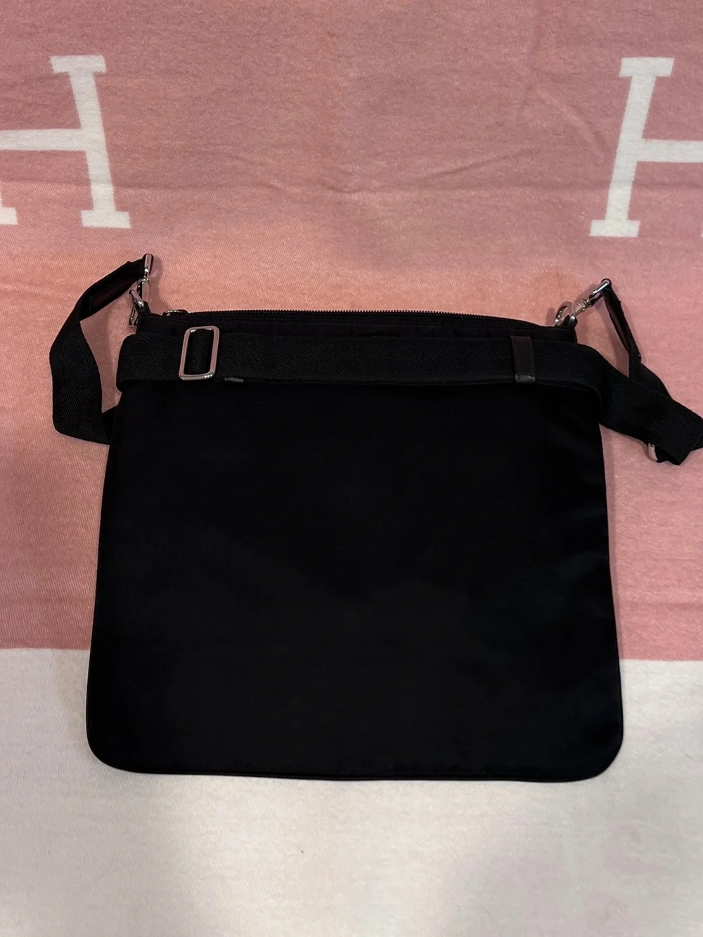 Prada🌟Black Nylon Messenger Crossbody Bag UNISEX. Offers always welcome!